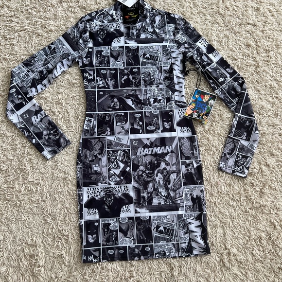 New with tags! Forever 21 DC comics Batman dress SO FUN!!! - Picture 2 of 7